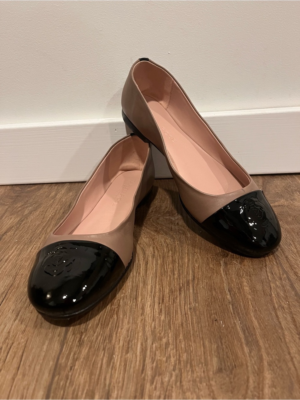 Taryn Rose Adrianna Skimmer Toe Ballet Flats